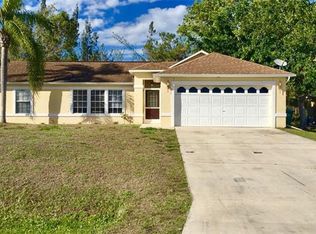 1629 SW 12th Ter, Cape Coral, FL 33991