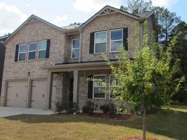 134 Garden Walk, West Point, GA 31833