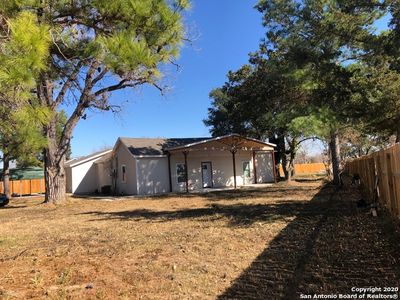 2596 County Road 128, Floresville, TX, 78114