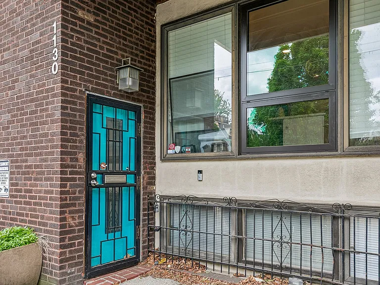 1130 Lombard St — Photo 44