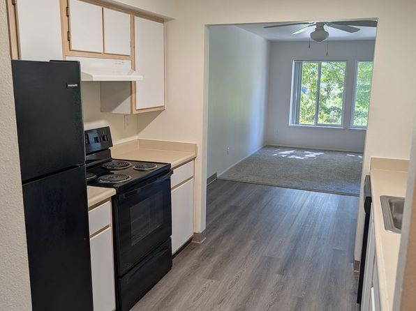 2060 Queen Ave SE #206-F-101