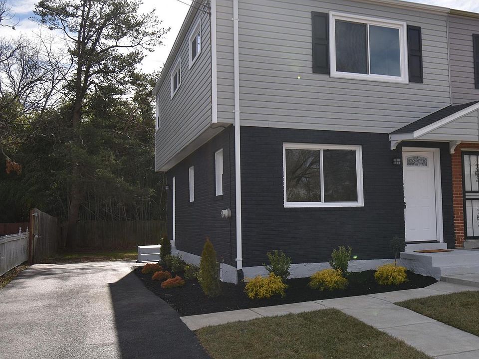 1st image of 4715 Brookfield Dr
