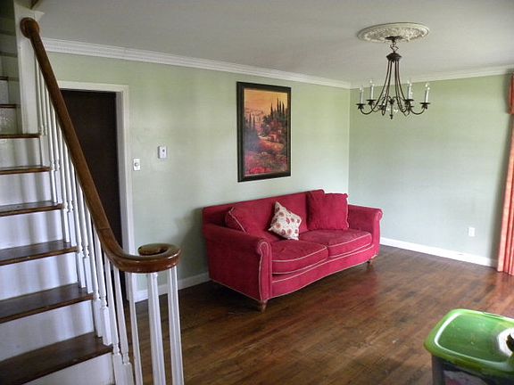 2nd image of 715 Carolina St