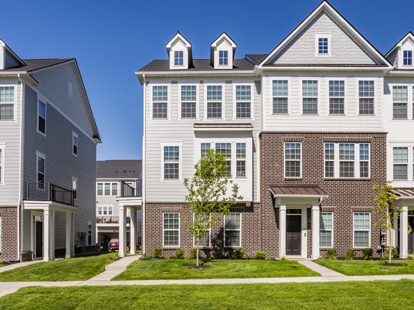 14561 Elsmere Ln, Carmel, IN 46074