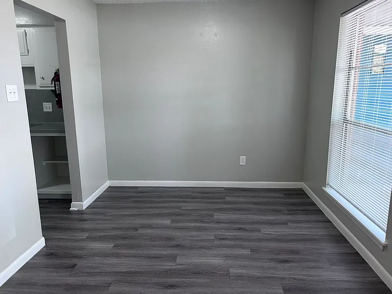 McIntyre Apartments — Photo 74