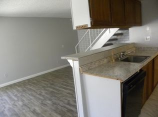 3408 20th St, Highland, CA 92346