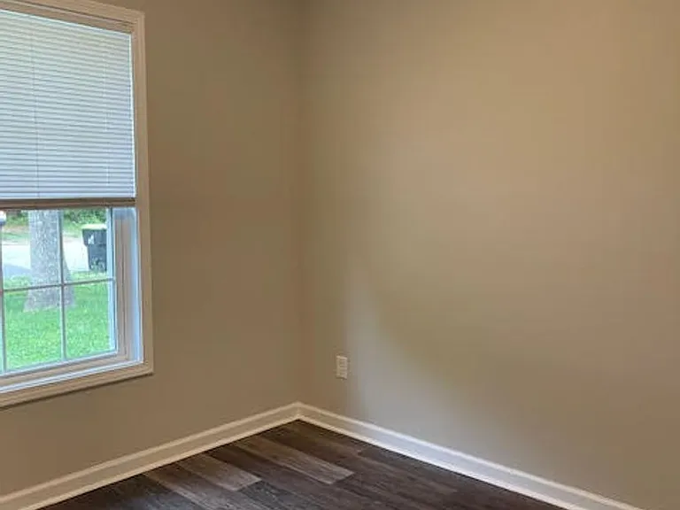 1951 Rolling Ridge Dr — Photo 16