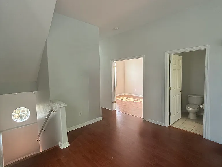 445 Bayou Village Dr — Photo 7