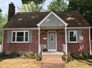 15 Eastfield St, Manchester, CT 06042