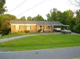 159 Periwinkle Rd, Eden, NC 27288