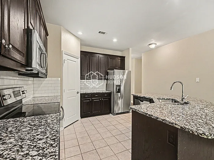 10420 Talus Dr — Photo 8
