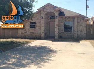 921 Prancer Rd, Laredo, TX 78045