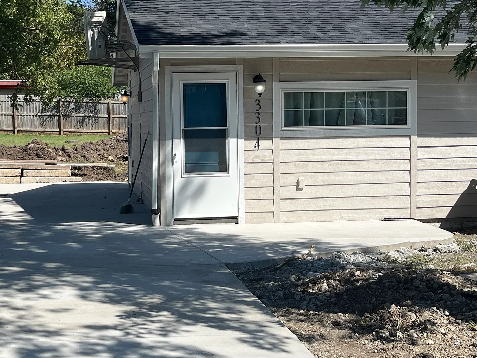 2 bed, 870 sqft, $1,100 — Photo 1