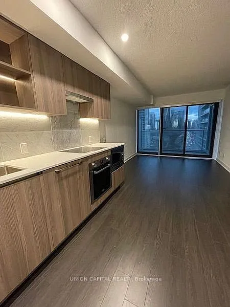 2 bed, $2,350 — Photo 4