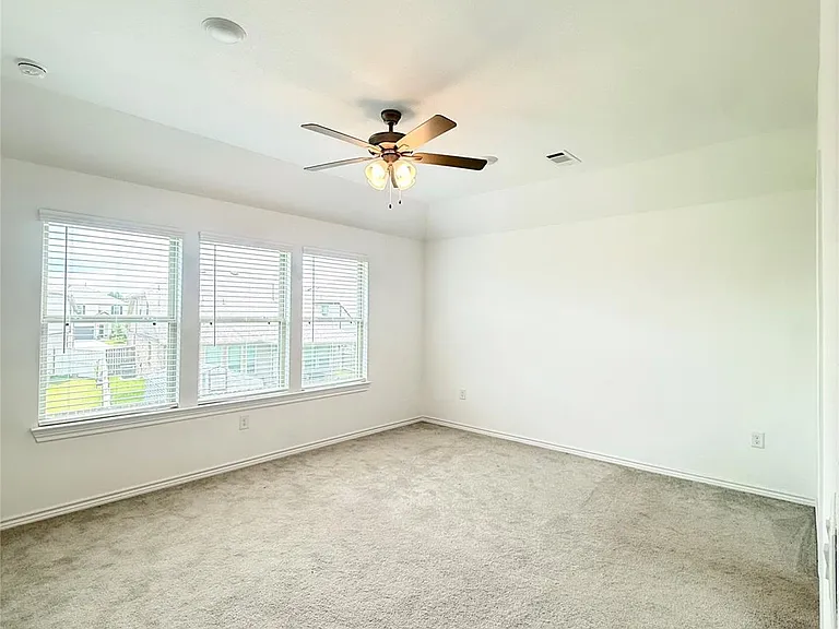 15826 Dove Hollow Dr — Photo 13