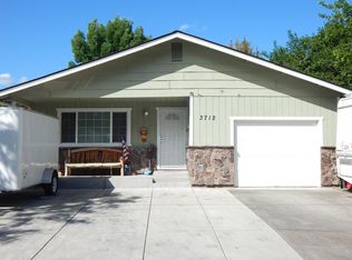 3712 Colver Rd, Phoenix, OR 97535