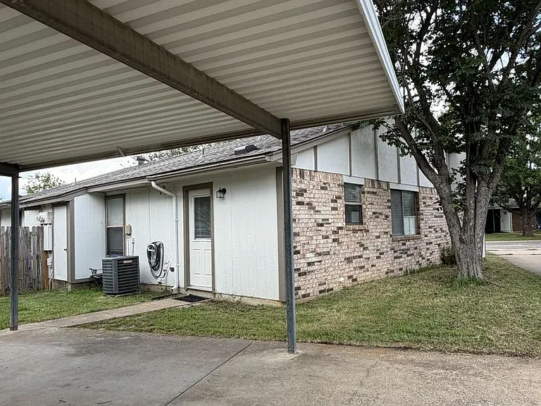 2530 Indigo Ln — Photo 18