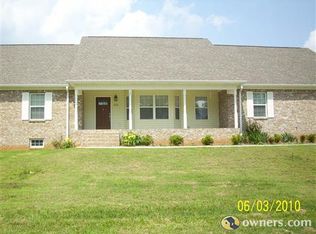 495 Kay Rd, Laceys Spring, AL 35754