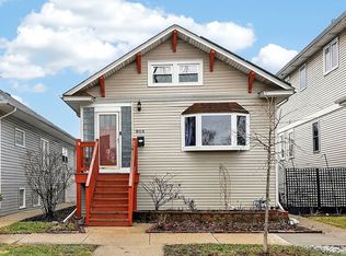 914 Lathrop Ave, Forest Park, IL