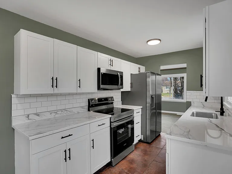 1251 Dellwood Ave — Photo 10
