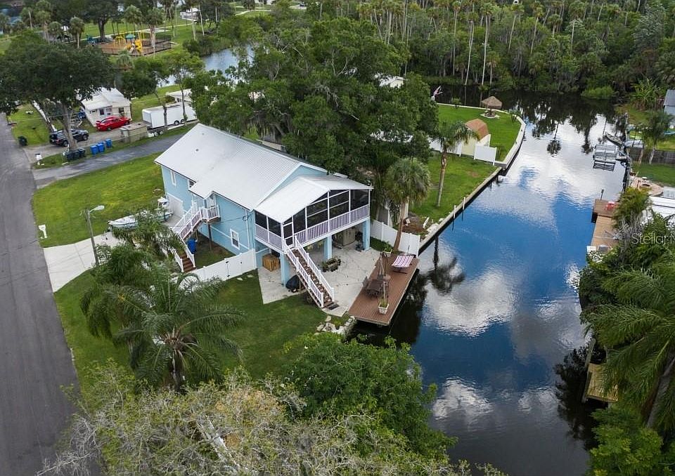 1st image of 8618 Parkway Cir
