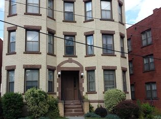 28 Essex St #3E, Hartford, CT 06114