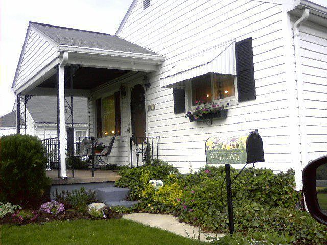 Beautiful Dollhouse near Hollidaysburg Schools