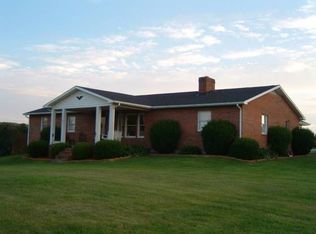 2690 Pope Rd, Ivanhoe, VA 24350