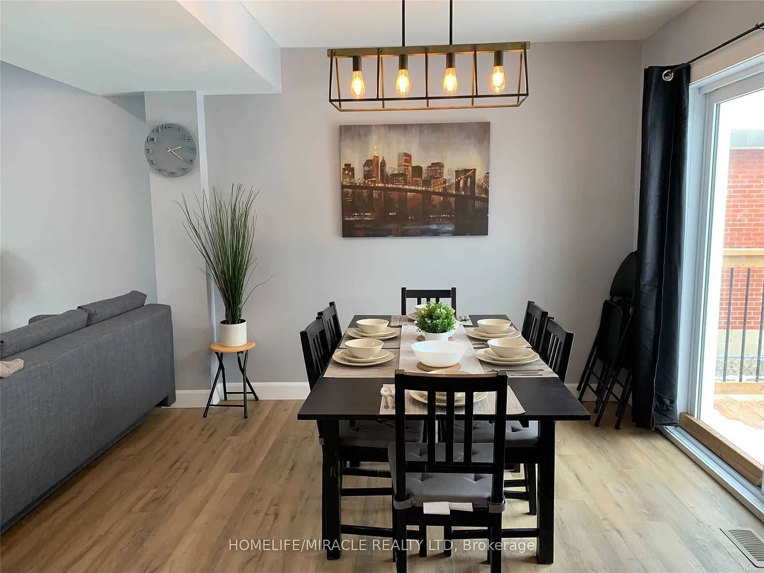 3 bed, $2,300 — Photo 4