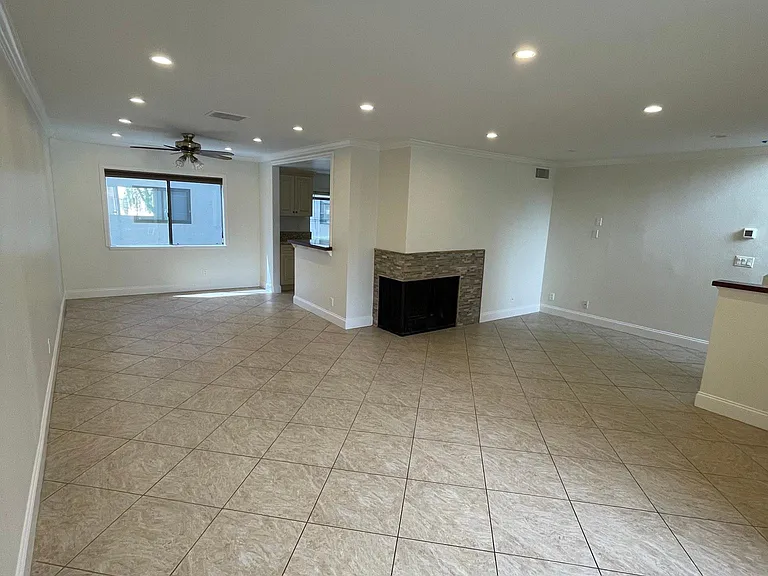 26364 W Plata Ln — Photo 15