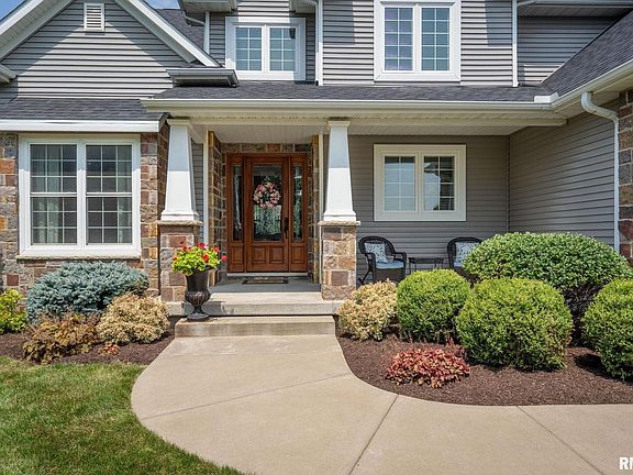 2nd image of 6165 Lakeland Ct