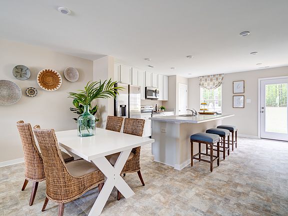 7th image of this home