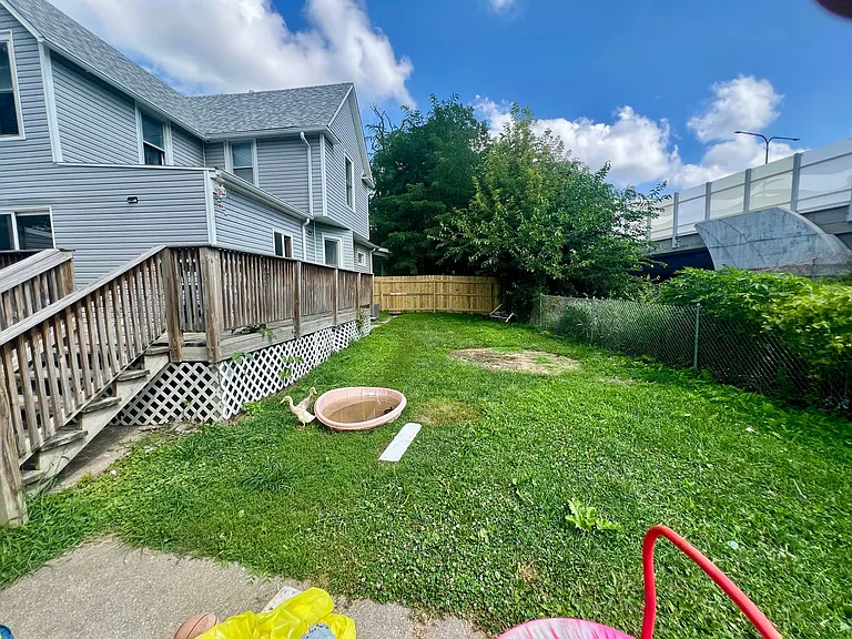 1832 12th Ave — Photo 16