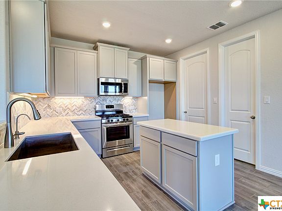 2nd image of 2082 Inkberry Dr