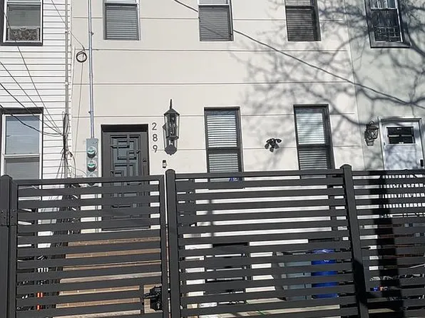 289 Hemlock St, Brooklyn, NY 11208