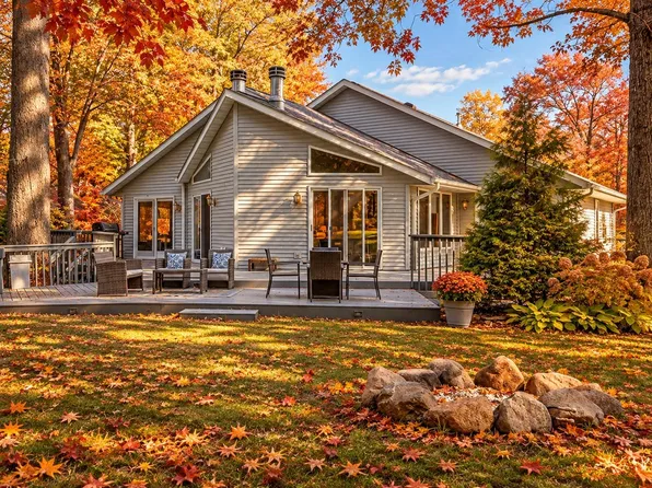 2085 Lake Summerset Rd, Davis, IL 61019