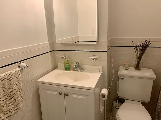 Rented by REAL New York | media 9