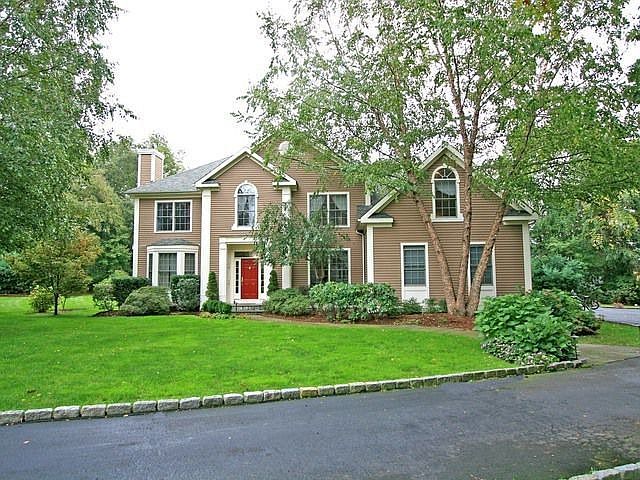 2nd image of 15 Orchard Hill Rd