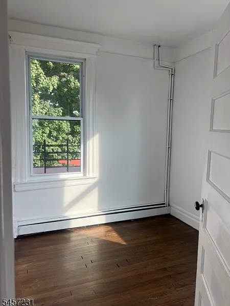 4 bed, 1.0 bath, $2,000 — Photo 4