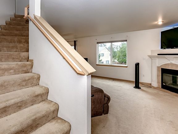 3rd image of 19714 76th Ave E