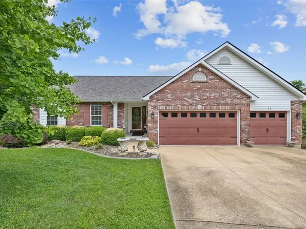 11 Christina Dr, Pevely, MO 63070