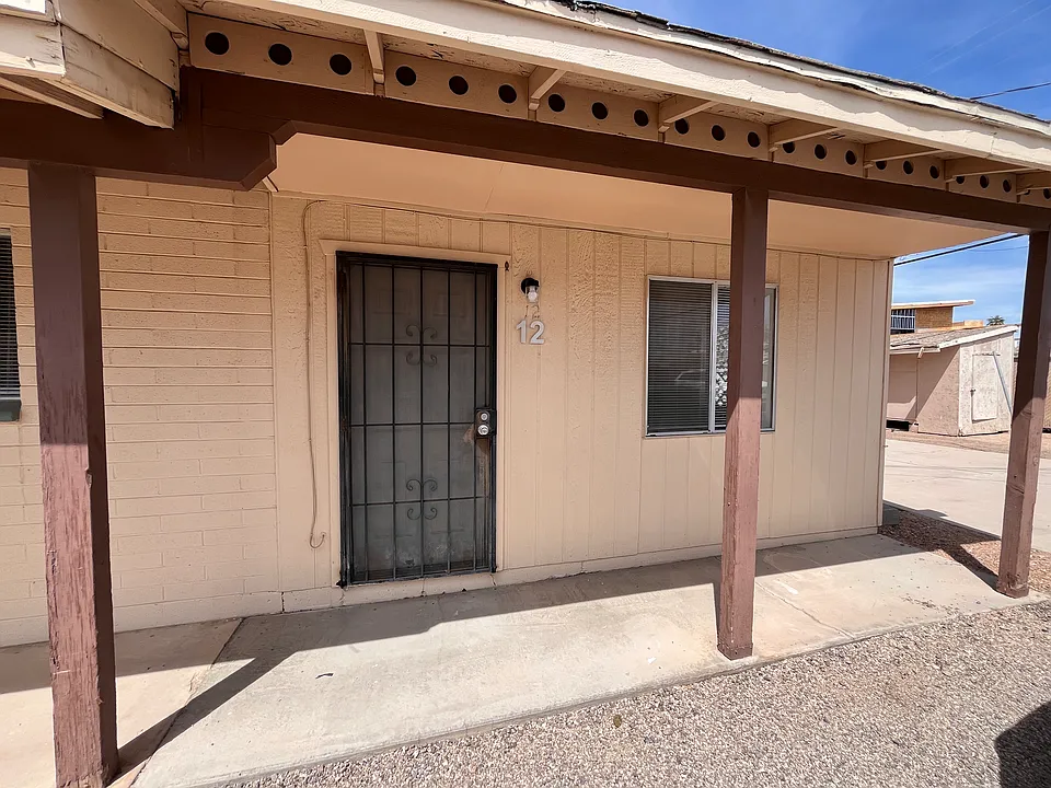 2620 N 14th Ave #12