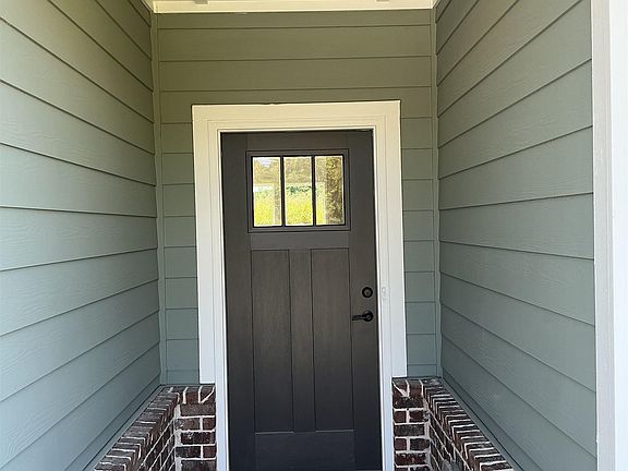4th image of 119 Cottage Grove Cir