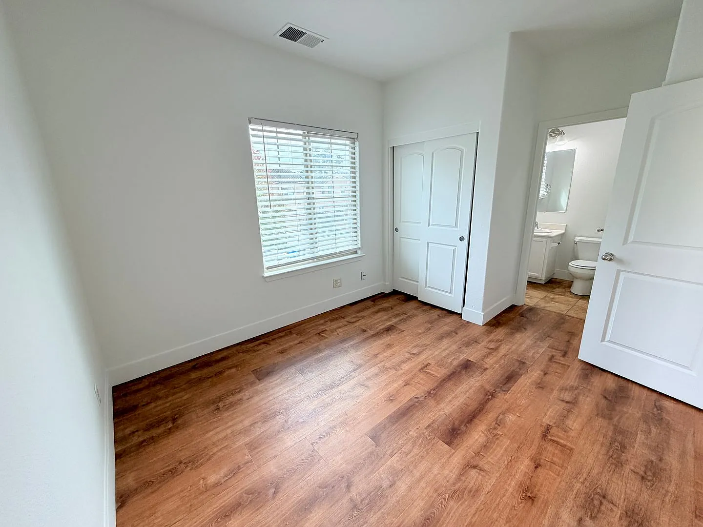 Private & Recently Updated 1-Bedroom, 1-Bath Unit in Santa Rosa — Photo 4