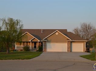 7240 SW Lancelot Ct, Topeka, KS 66610