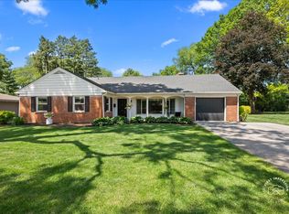 315 S Westlawn Ave, Aurora, IL 60506