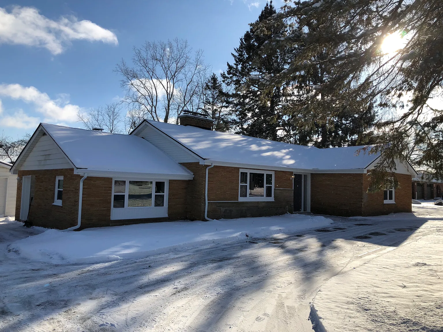 875 Patterson Lake Rd photo 1