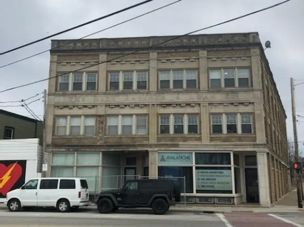 1401 W 75th St APT D, Cleveland, OH 44102