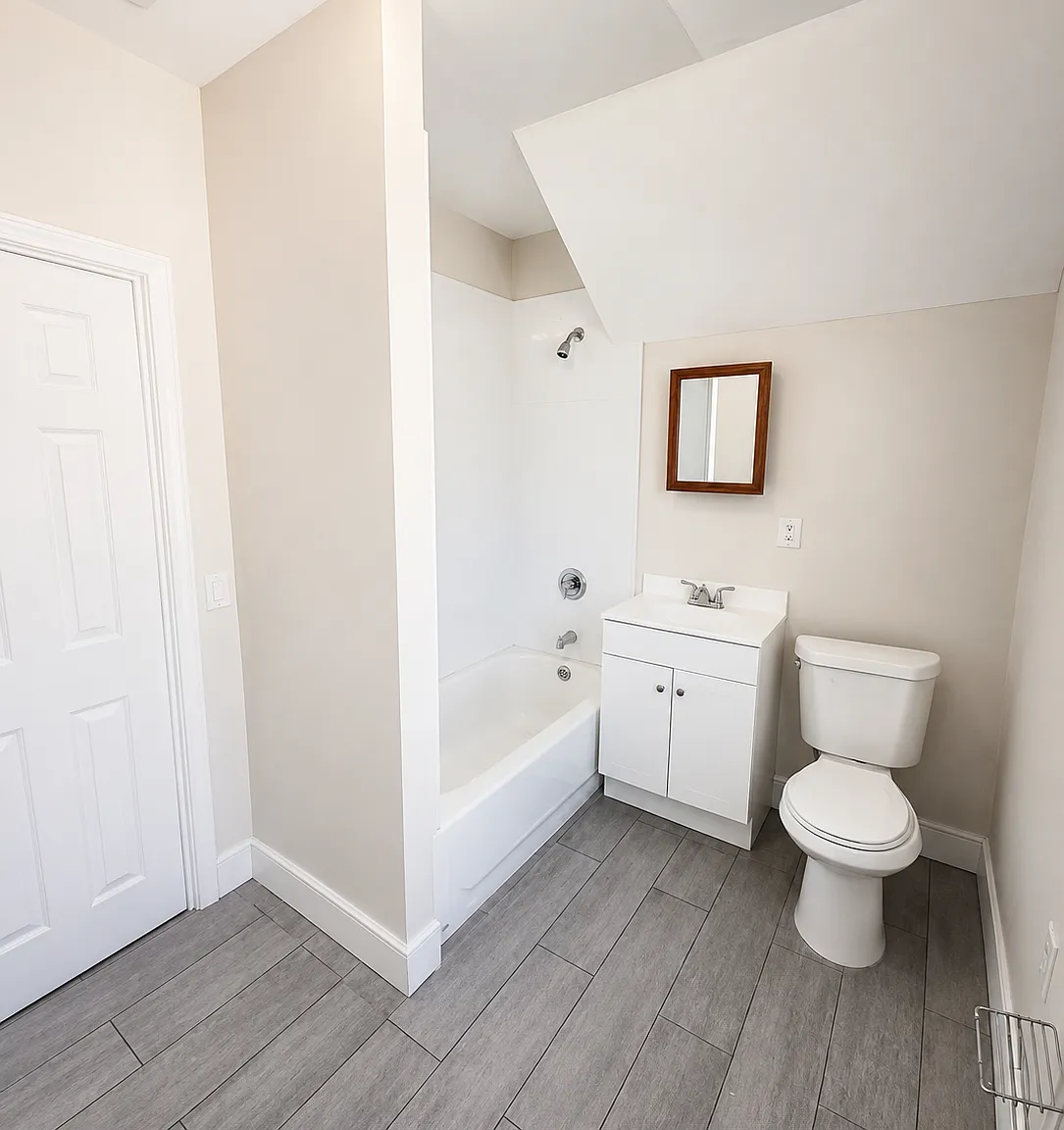 3 bed, 700 sqft, $1,900 — Photo 4