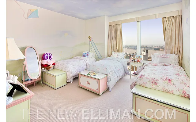 Sold by Douglas Elliman | media 18